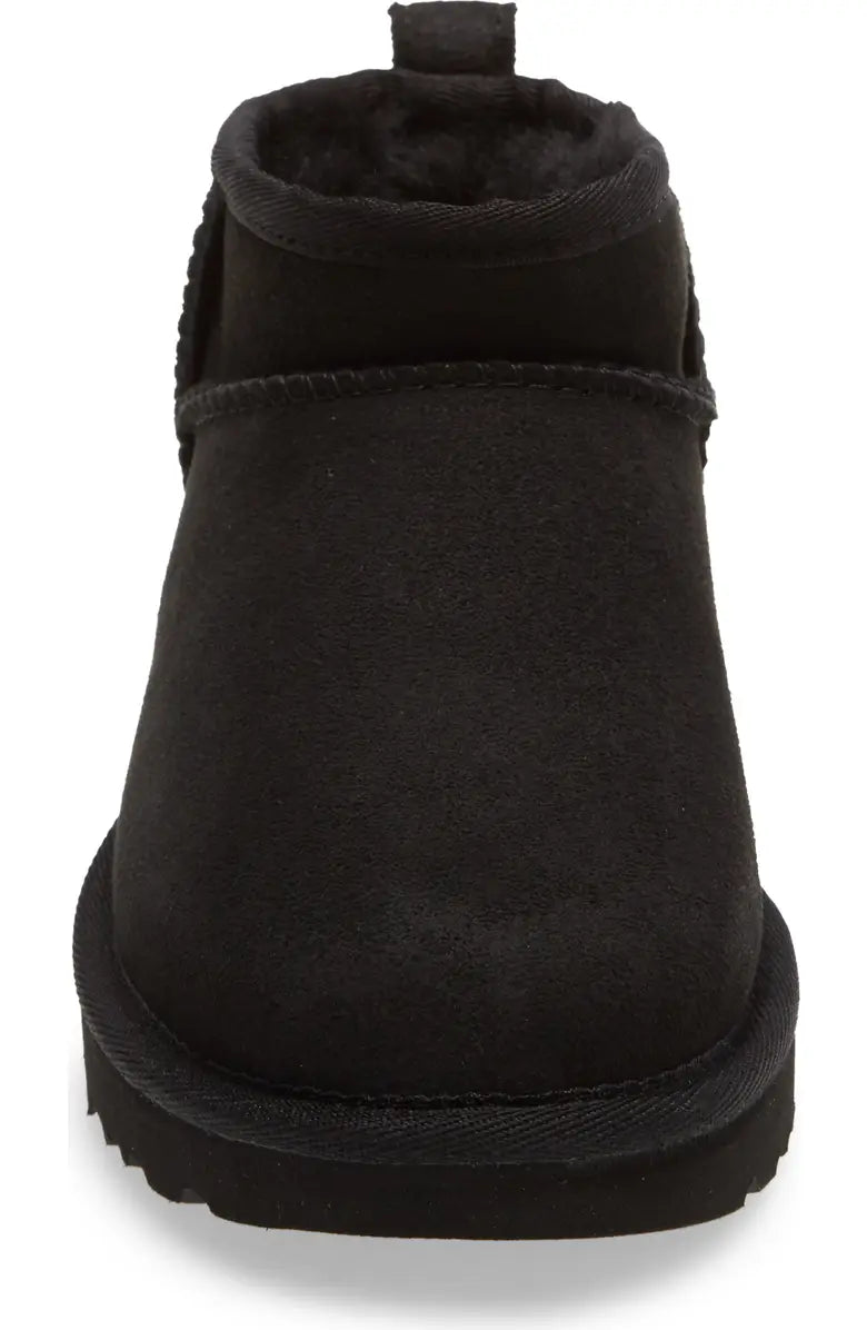 UGG Women's Classic Ultra Mini - Black