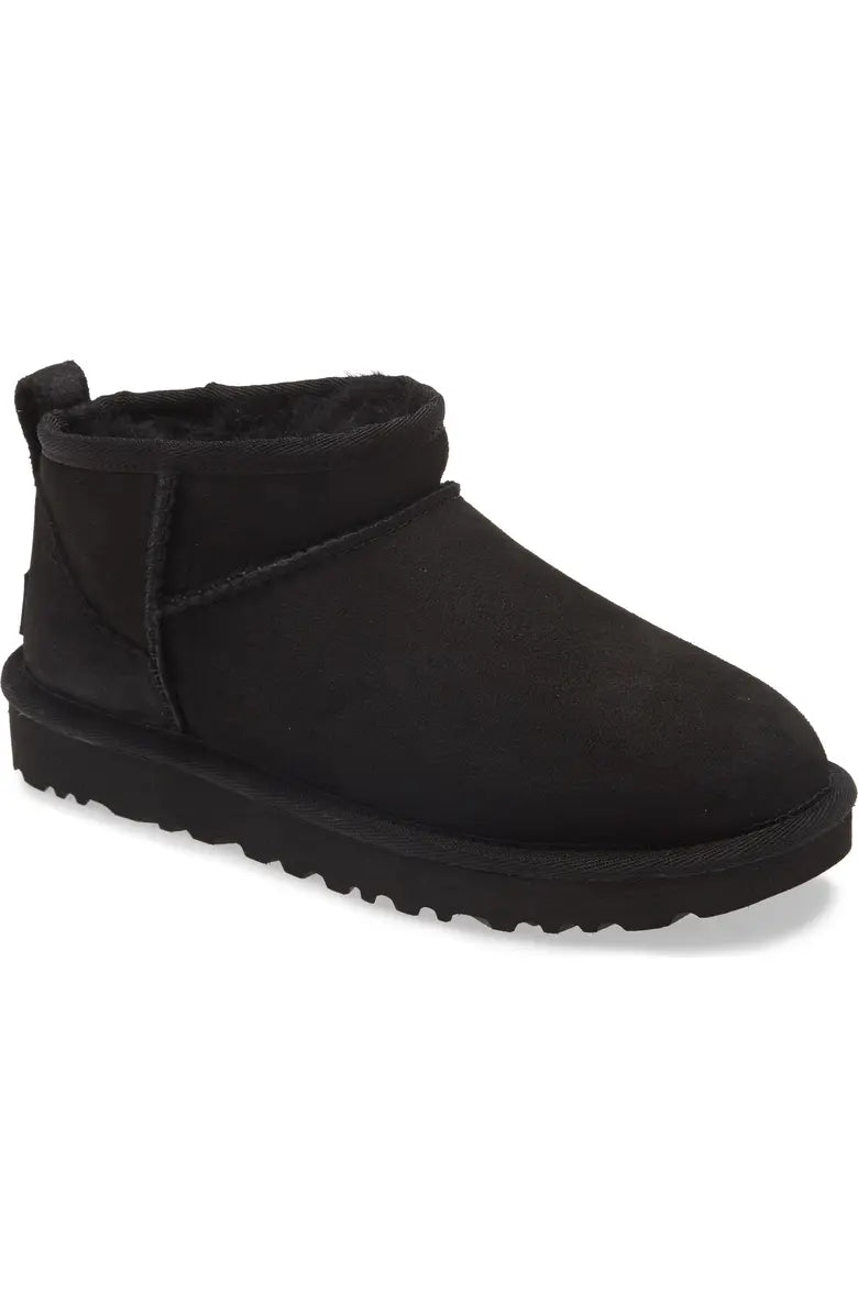 UGG Women's Classic Ultra Mini - Black