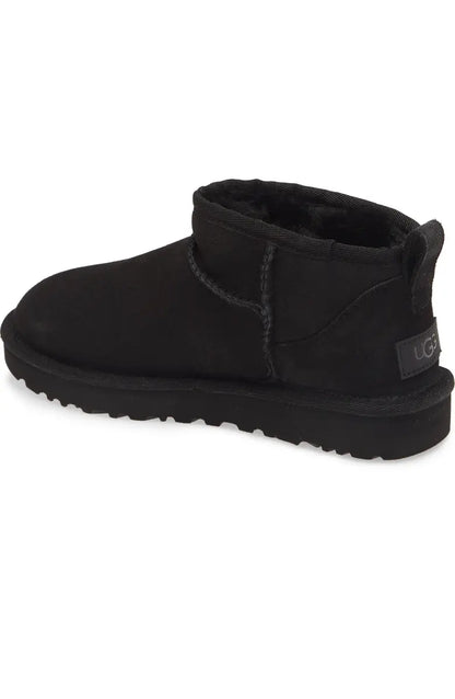 UGG Women's Classic Ultra Mini - Black